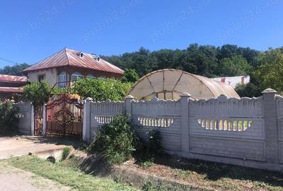 Casă cu 3 camere în Bâlteni - 2