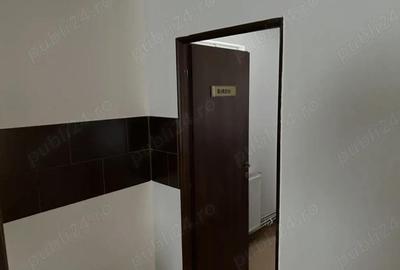 Spațiu comercial, de 53 mp, în Central - 4