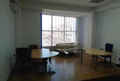 CENTRU - Birou mobilat, utilitati incluse, disponibil imediat! - 4