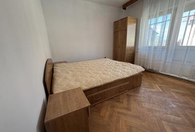 Apartament cu 3 camere decomandat, mobilat în Warthe - 8