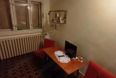 Casă cu 3 camere cu Teren 1960 Mp în Central