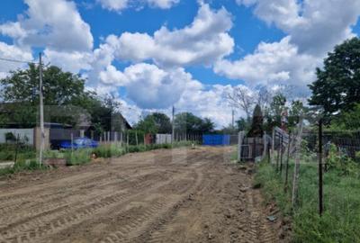 Teren de 1494 mp, în Central - 4