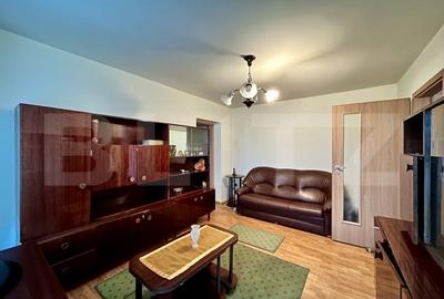 Apartament cu 3 camere semidecomandat, mobilat în Andrei Mureșanu