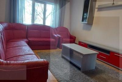 Garsonieră decomandată în Central