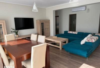 Casă cu 4 camere decomandat cu Teren 835 Mp în Lazuri