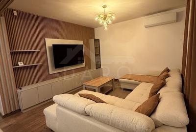 Casă cu 4 camere cu Teren 400 Mp în Central