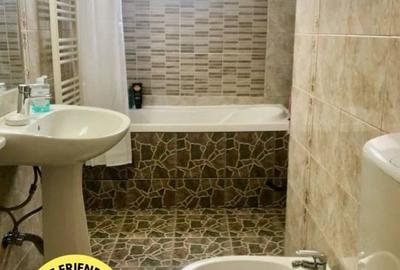 Apartament cu 4 camere decomandat în Între Lacuri