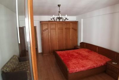 Apartament cu 2 camere decomandat în Olteni - 7