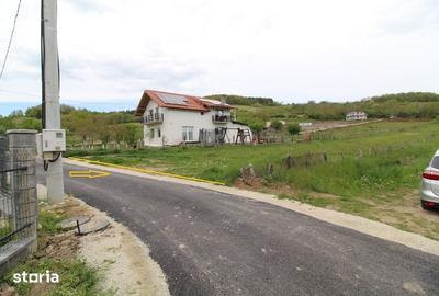 Teren de 2400 mp, în Central