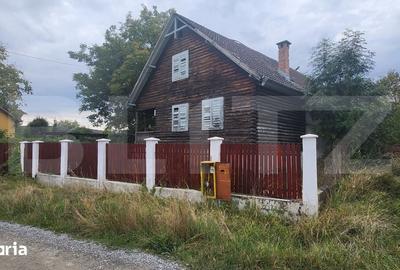 Casă cu 3 camere cu Teren 1000 Mp în Livezeni