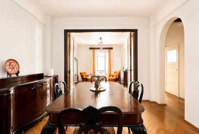 Apartament cu 4 camere semidecomandat în Universitate