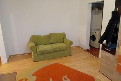 Apartament cu 2 camere semidecomandat în Pantelimon