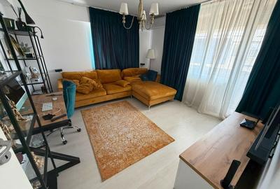 Apartament cu 3 camere decomandat, mobilat în Central