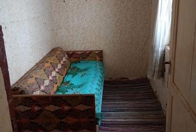Casă cu 4 camere în Valea Popii