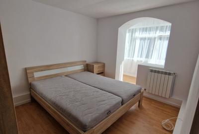 Apartament cu 3 camere decomandat în Central - 8