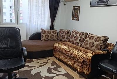 Apartament cu 2 camere semidecomandat în Teiul Doamnei - 1