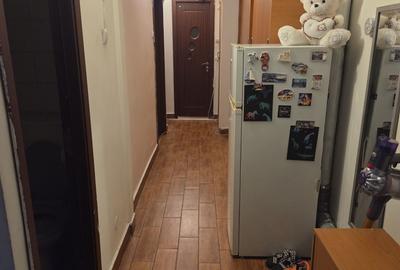 Apartament cu 3 camere decomandat în Rovine - 6