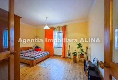 Casă cu 3 camere cu Teren 500 Mp în Central - 2