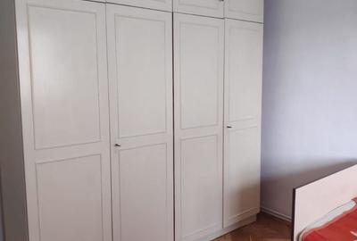 Apartament cu 3 camere decomandat în Cornișa - 2