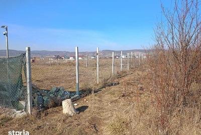 Teren de 500 mp, în Cristian - 1