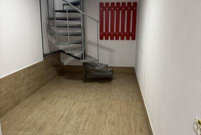 Spațiu comercial, de 65 mp, în Central