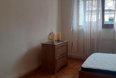 Casă cu 3 camere cu Teren 150 Mp în Central