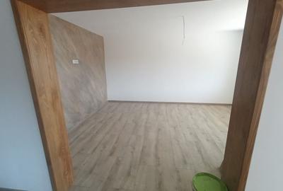 Casă cu 2 camere în Central