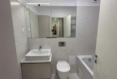 Apartament cu 3 camere decomandat în Tractorul - 1