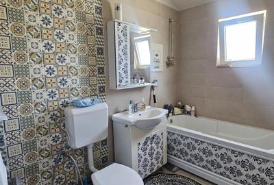 Casă cu 3 camere în Trivale