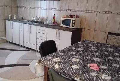 Casă cu 3 camere în Mihai Viteazu - 1