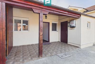 Duplex cu 4 camere cu Canalizare în Nojorid - 1