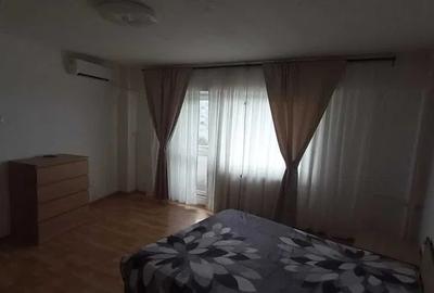 Garsonieră decomandată în Costin Georgian