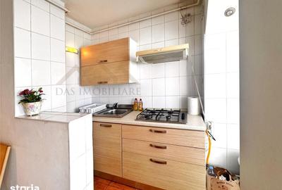 Apartament cu 4 camere decomandat în Vasile Alecsandri