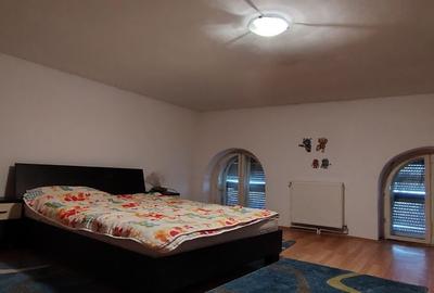 Apartament cu 4 camere în Central - 6