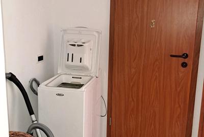 Apartament cu 3 camere semidecomandat în Central - 1
