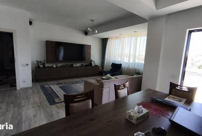 Apartament cu 4 camere în Est