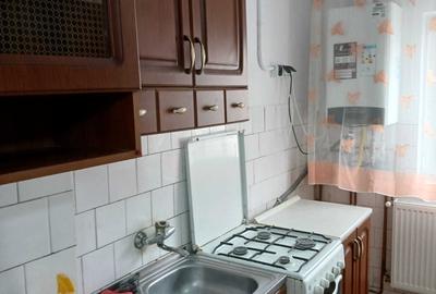 Apartament cu 2 camere semidecomandat în Dumbrăvița
