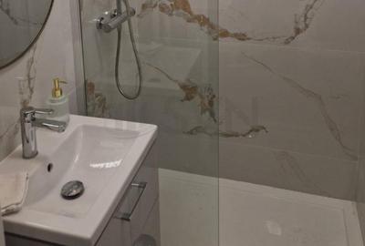 Apartament cu 2 camere semidecomandat în Universitate