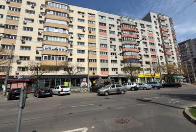 Spațiu comercial, de 54 mp, în Moșilor