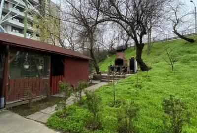 Apartament cu 4 camere decomandat în Central - 2