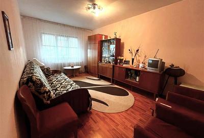 Apartament cu 2 camere decomandat în Apollo