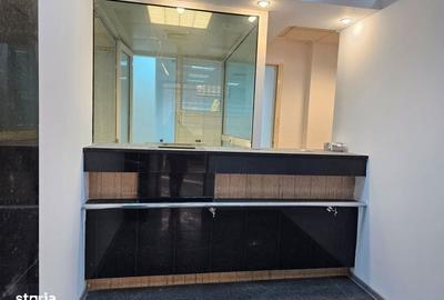Spațiu comercial, de 338 mp, în Central - 13