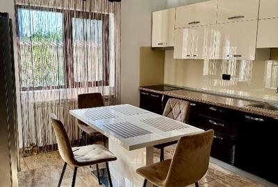Casă individuală cu 5 camere cu Teren 242 Mp în Central - 14