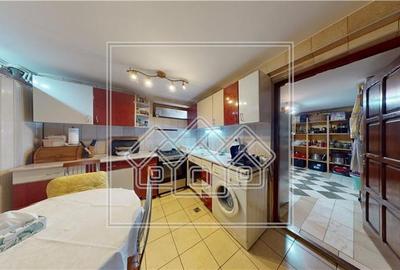 Casă individuală cu 7 camere cu Teren 475 Mp în Ștrand - 11