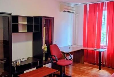 Apartament cu 3 camere decomandat în Trafic Greu - 1
