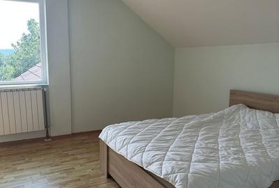 Casă cu 4 camere decomandat în Urleta - 11