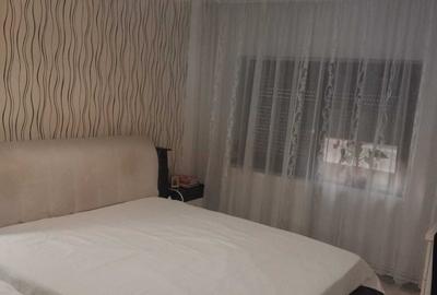 Apartament cu 3 camere decomandat în Micro 5 - 4