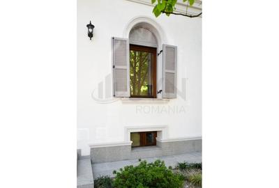 Casă individuală cu 10 camere cu Canalizare în Cotroceni - 5