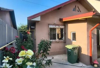 Casă cu 2 camere în Central