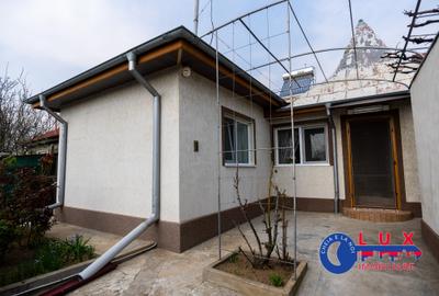 Casă individuală cu 3 camere cu Canalizare în Nord-Est
